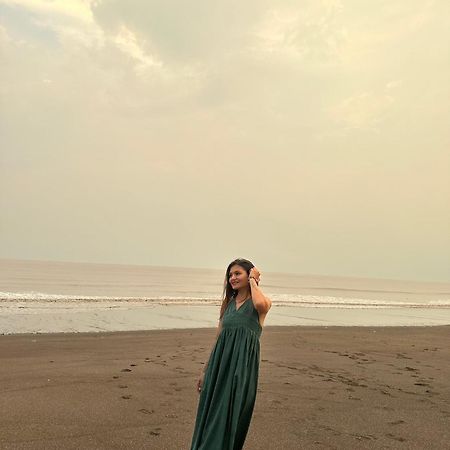 Cassa Marina Beach Resort Damlawari Екстериор снимка