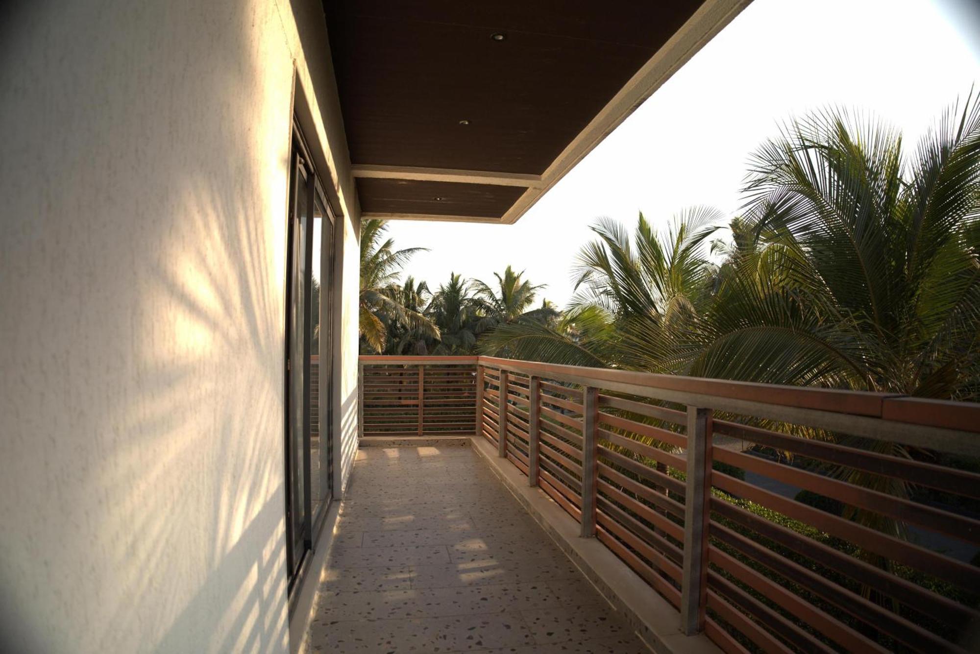 Cassa Marina Beach Resort Damlawari Екстериор снимка